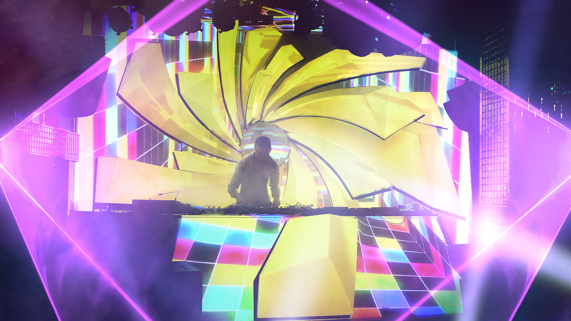 SHOW TIME PUB DJ BOOTH SHOW TIME PUB DJ BOOTH